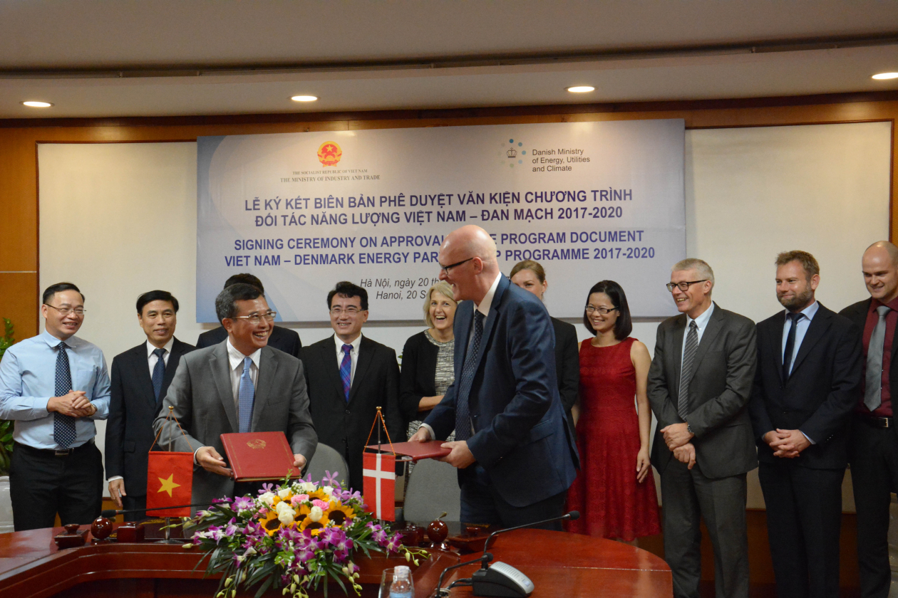 DEA and MOIT jointly launch Vietnam Energy Outlook Report 2017