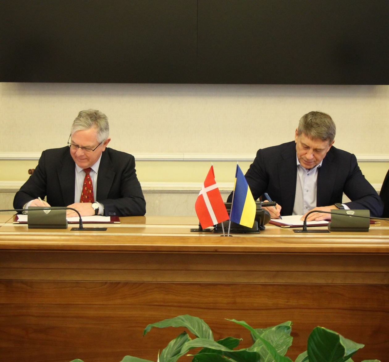 Danmark underskriver nyt 3-årigt energisamarbejde med Ukraine