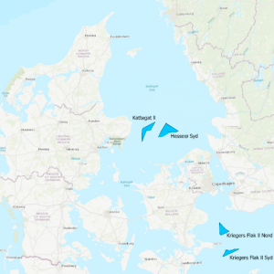 Kortet ovenfor viser områderne, som skal forundersøges med henblik på mulig etablering af havvindmølleparker. Kortet fremgår af screeningen af havarealer offentliggjort den 11. maj 2022